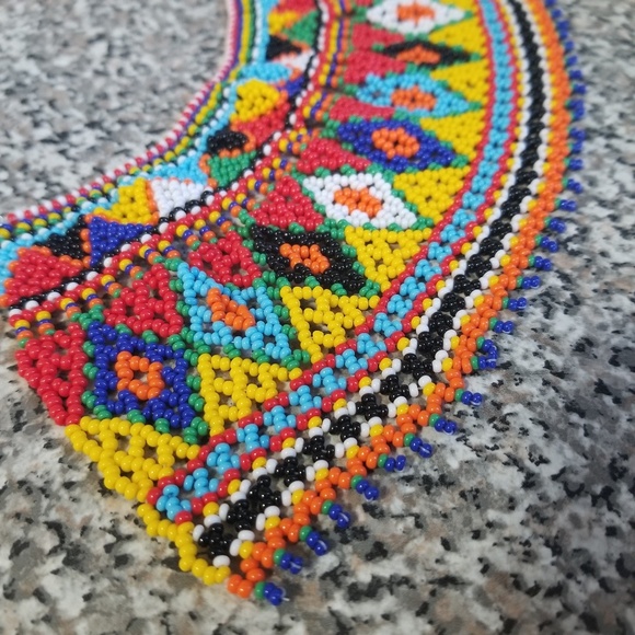 Large Rainbow Panamanian beaded collar necklace - Picture 2 of 8